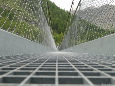 Hängebrücke-Furi-Gitterrost
