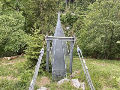 Simmental-Leiterweide-Hängebrücke-Gesamtlänge